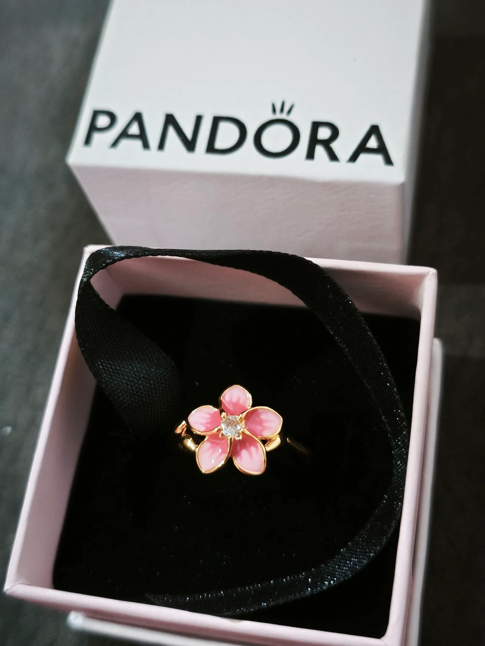 Anillo flor de la isla Vaiana 